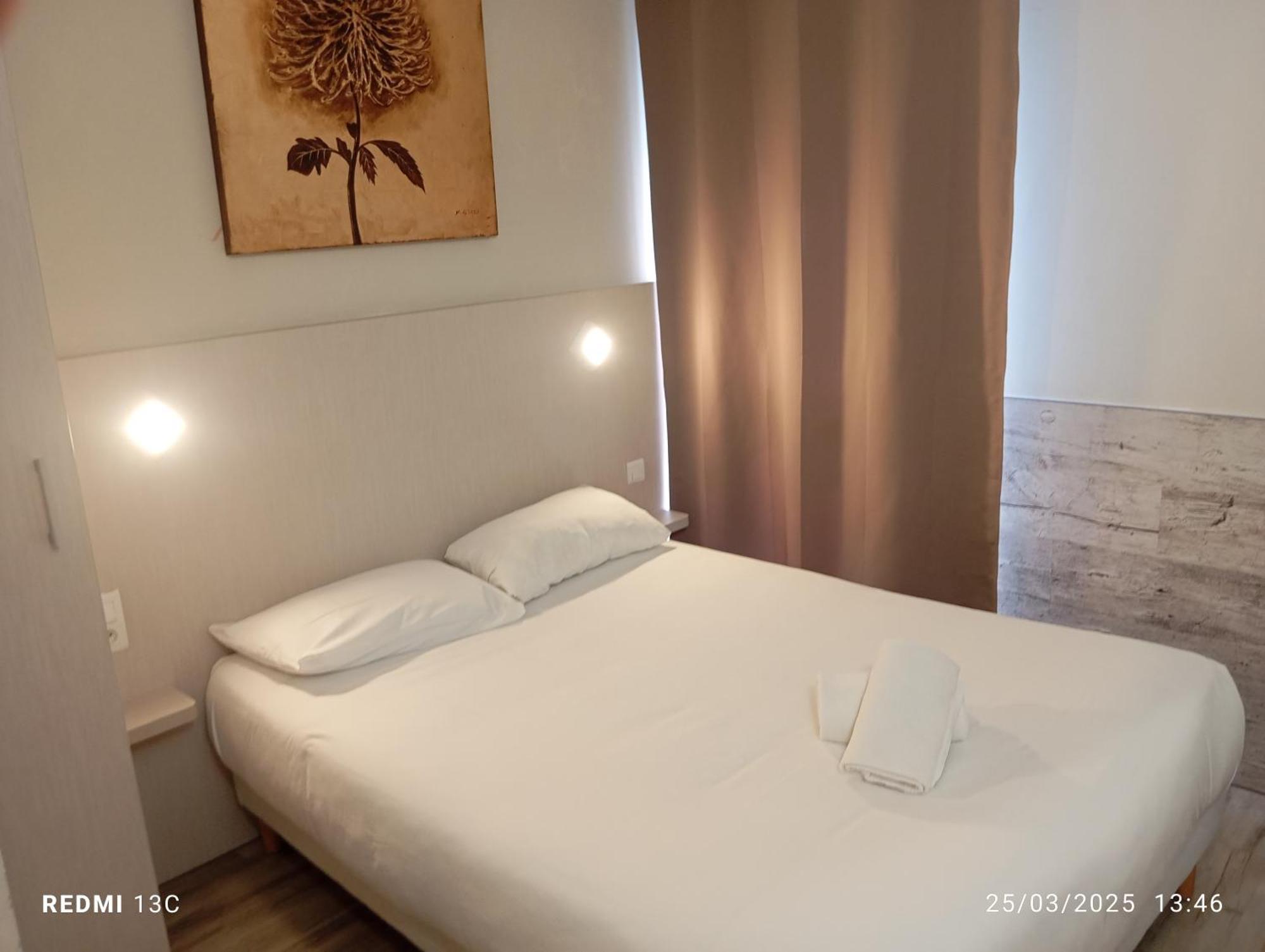 Hotel Logis Acotel Le Pontet (Vaucluse)