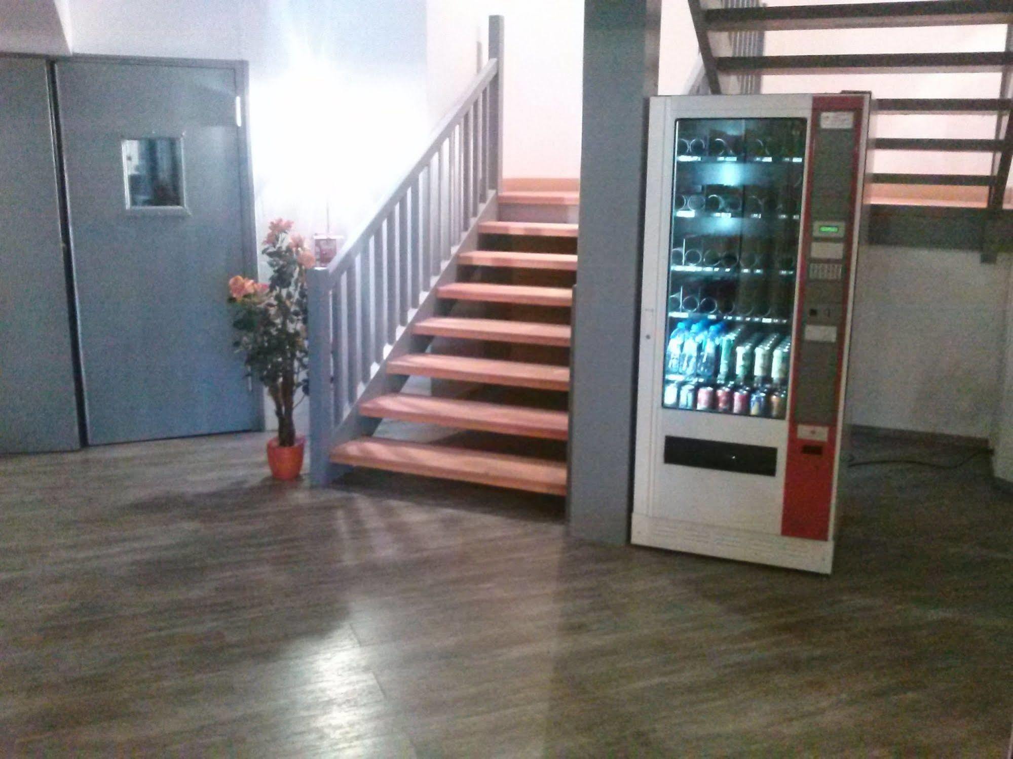 Logis Acotel Hotel Le Pontet (Vaucluse)