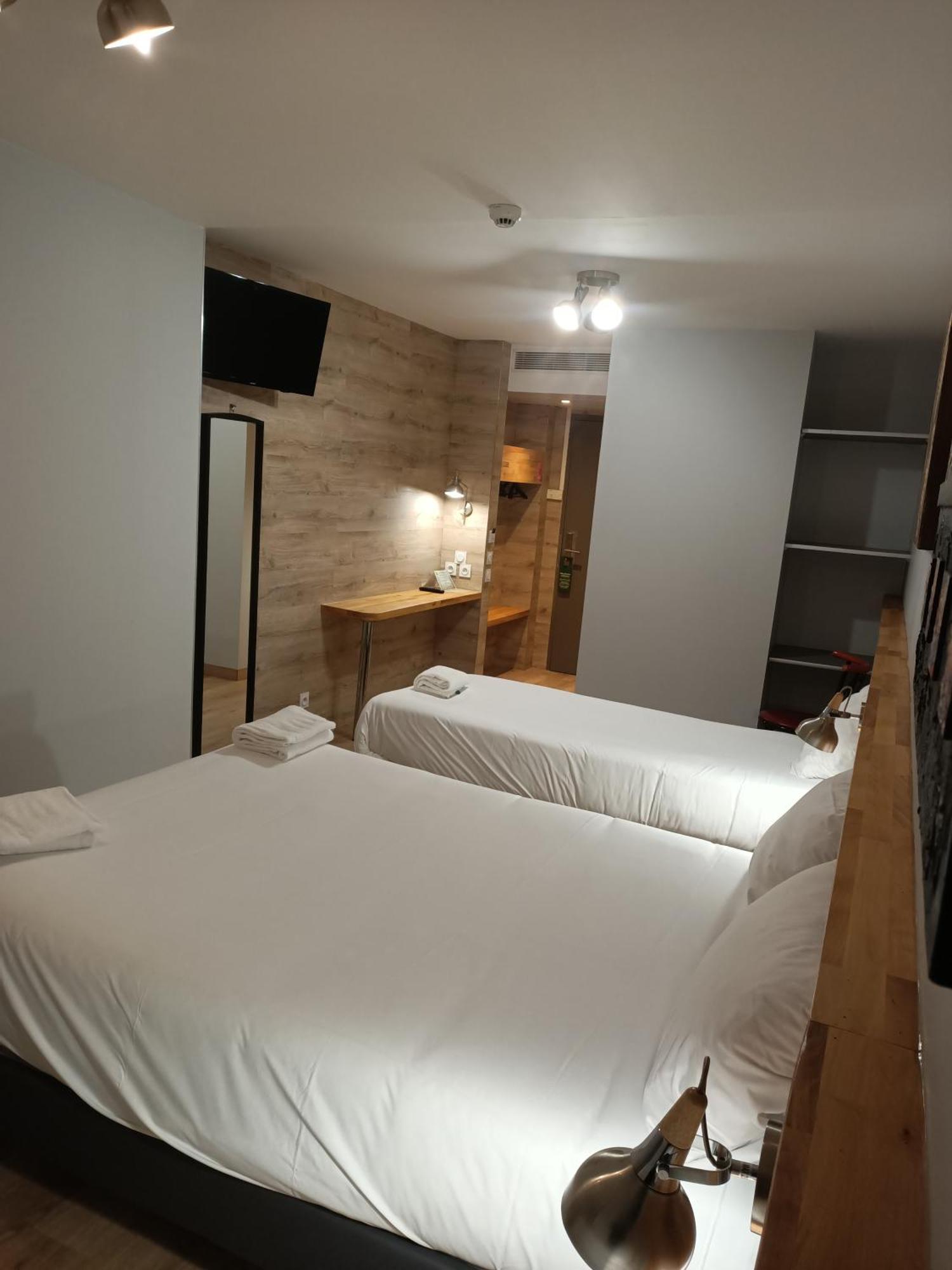 Hotel Logis Acotel Le Pontet (Vaucluse)