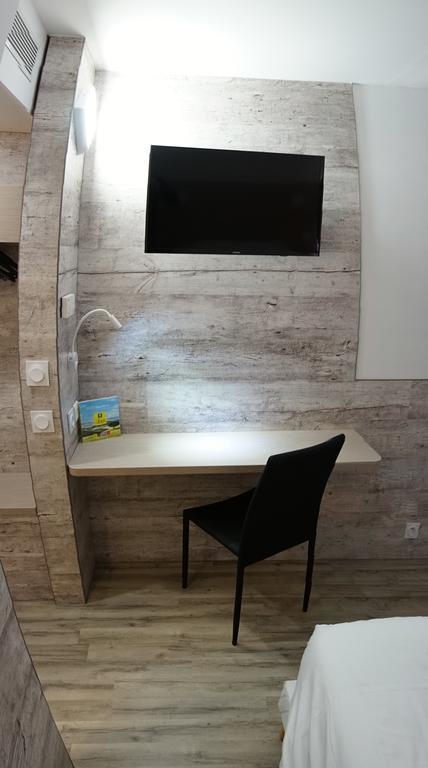 Hotel Logis Acotel