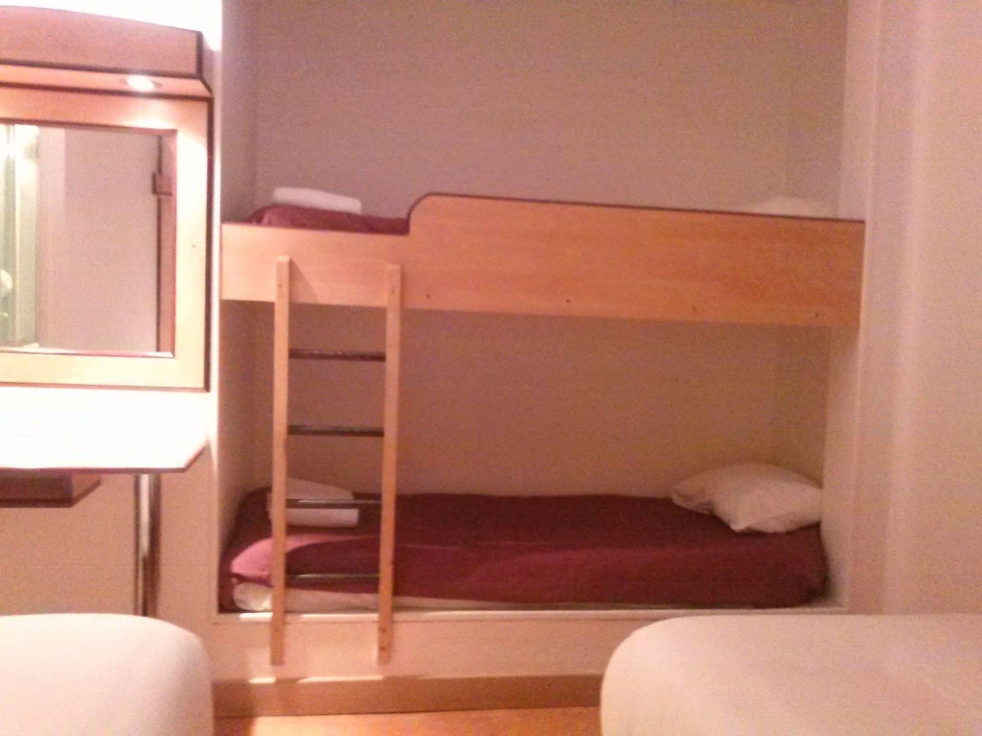 Hotel Logis Acotel