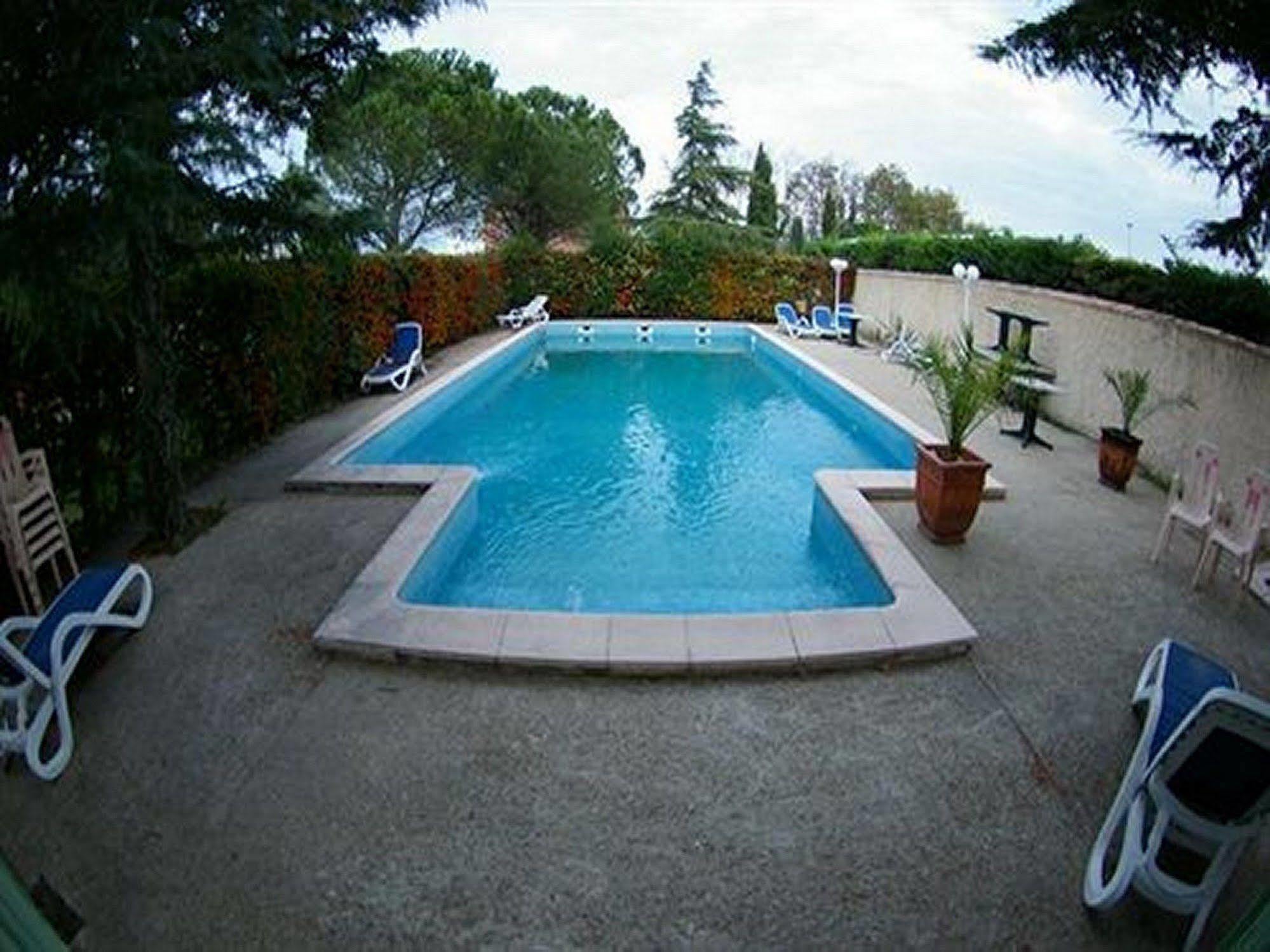 Hotel Logis Acotel 3*